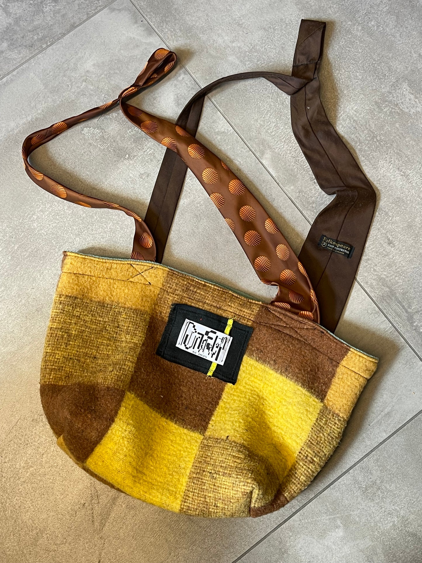 BAG / 1843.