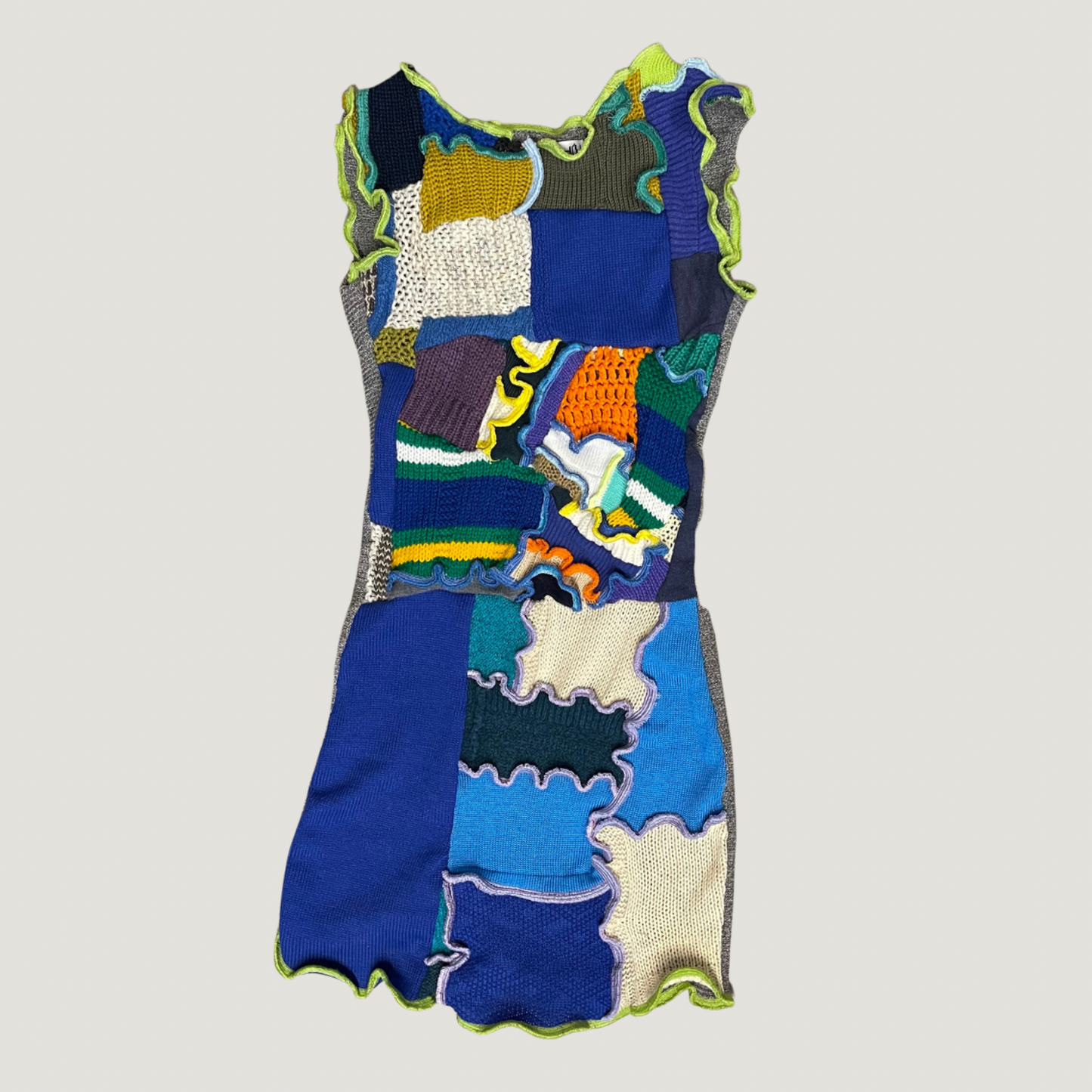 DRESS / 1747. / (XS)
