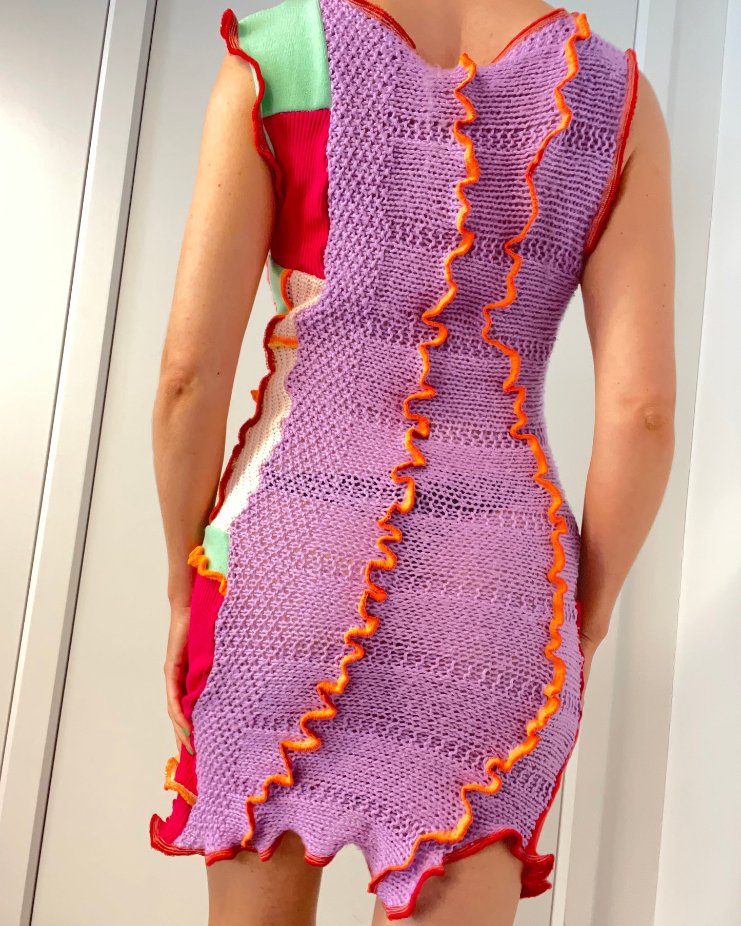 DRESS / 1743. / (S)