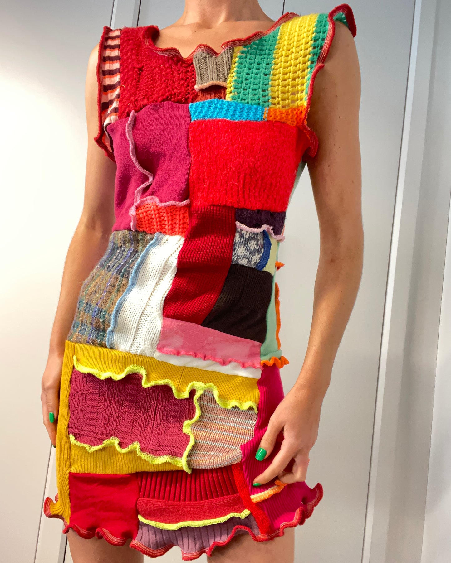 DRESS / 1743. / (S)