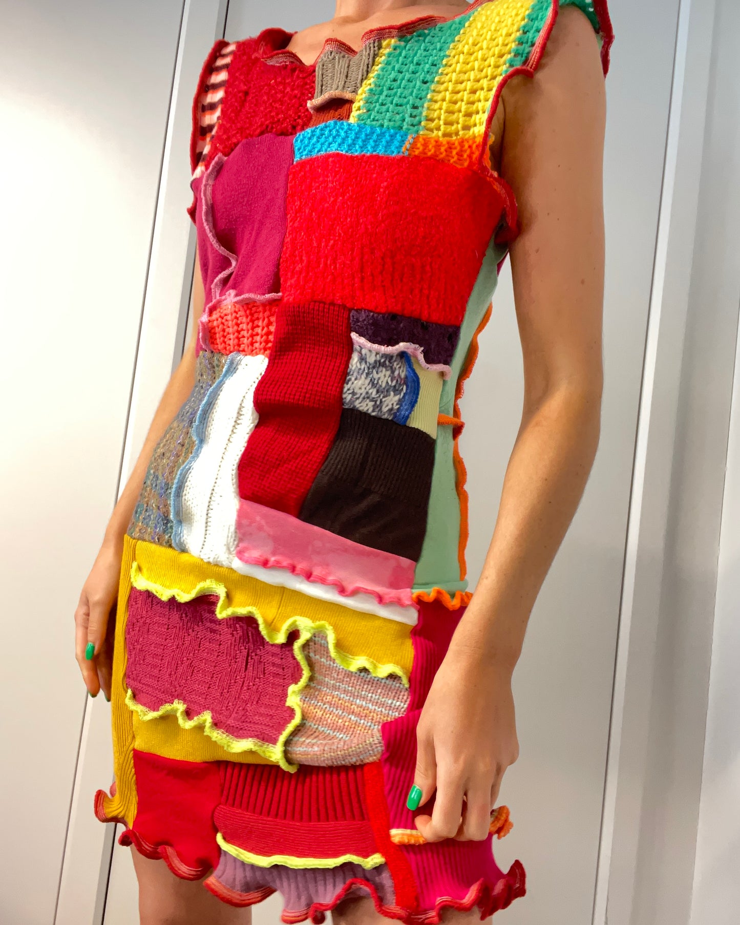 DRESS / 1743. / (S)