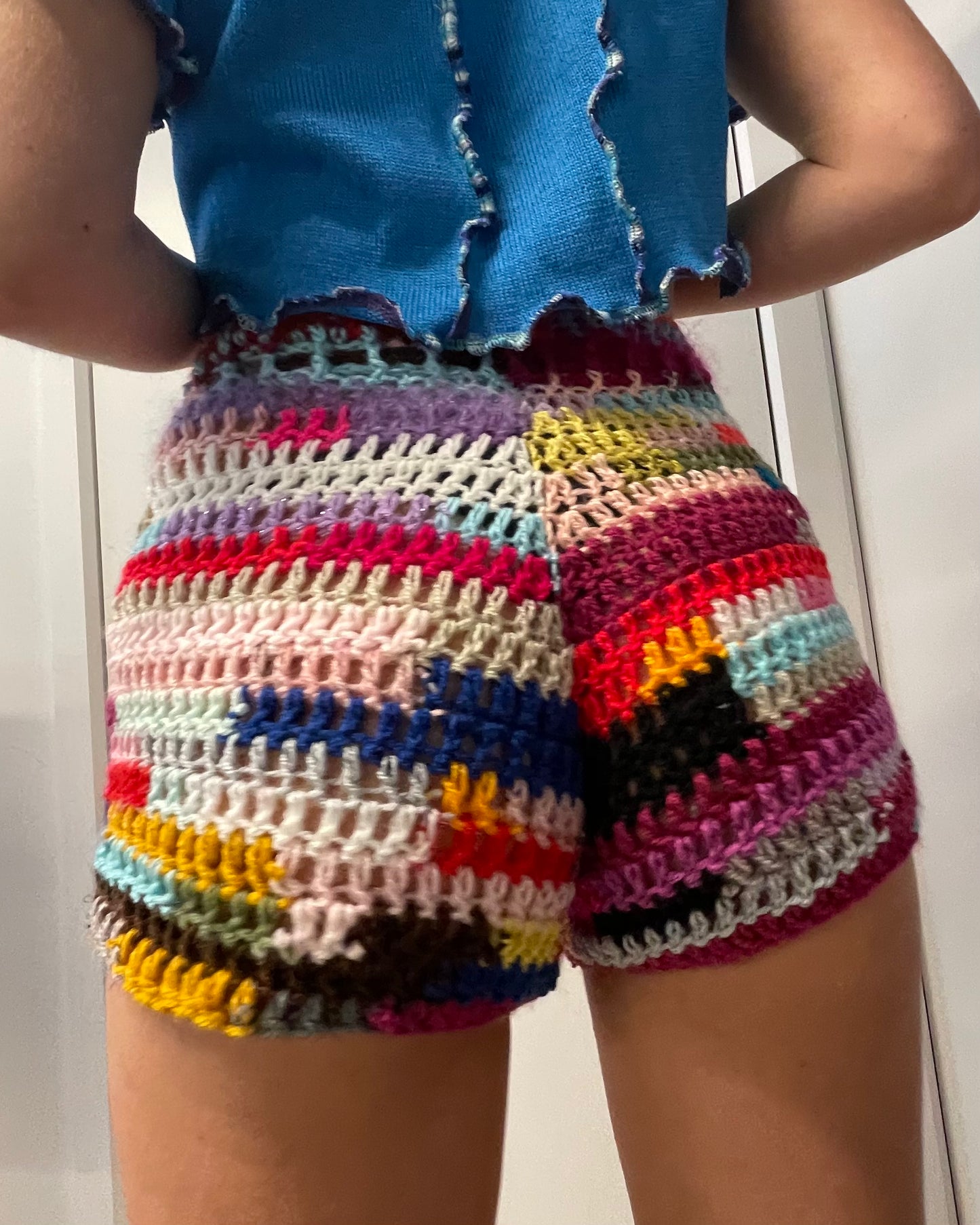 CROCHET SCRAP SHORTS / 1833. / (MADE TO ORDER)