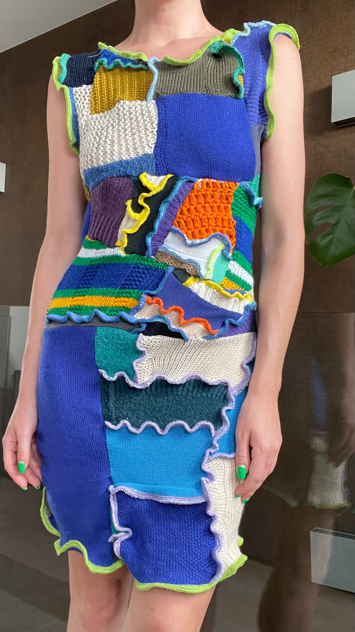 DRESS / 1747. / (XS)