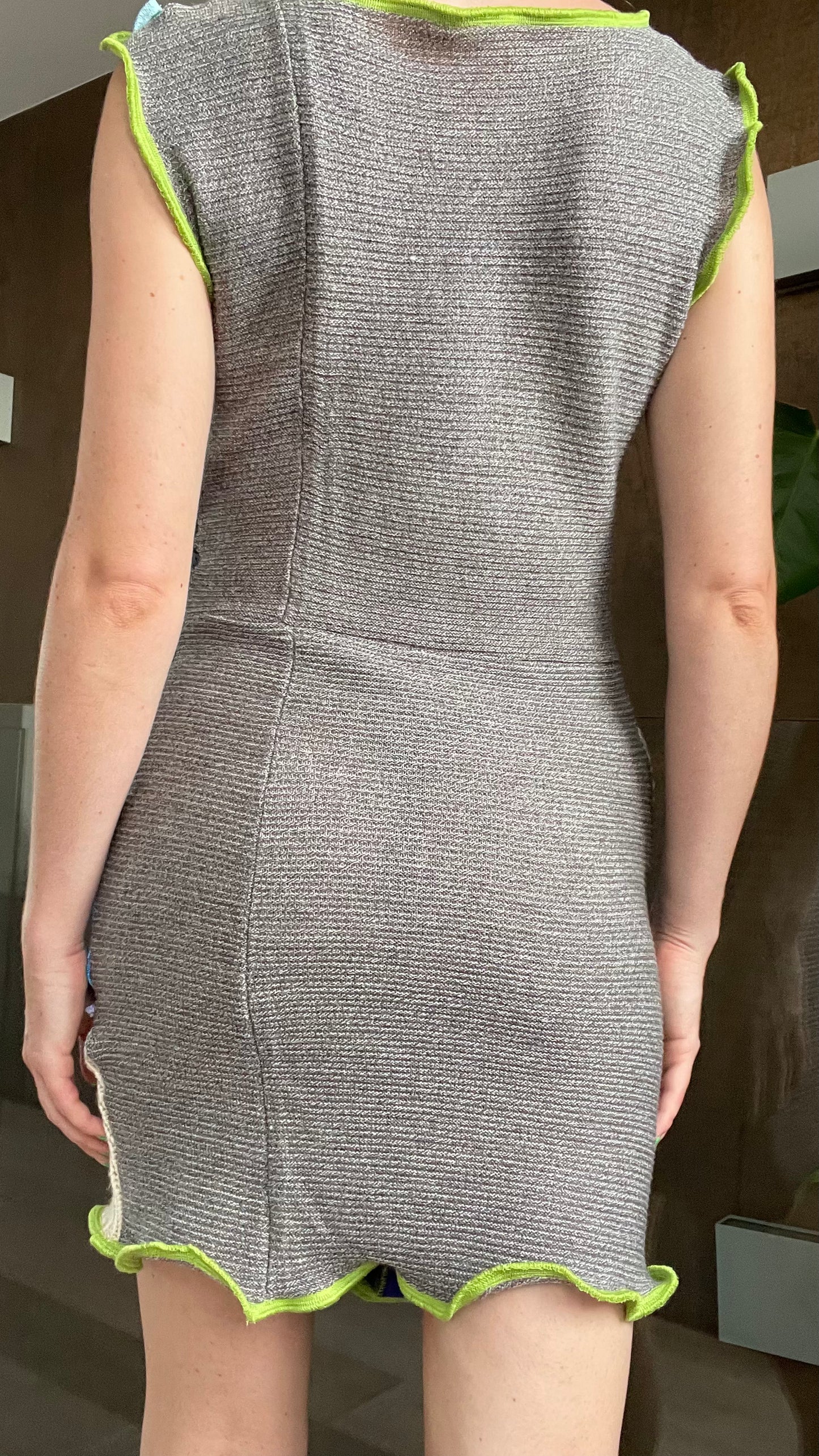 DRESS / 1747. / (XS)