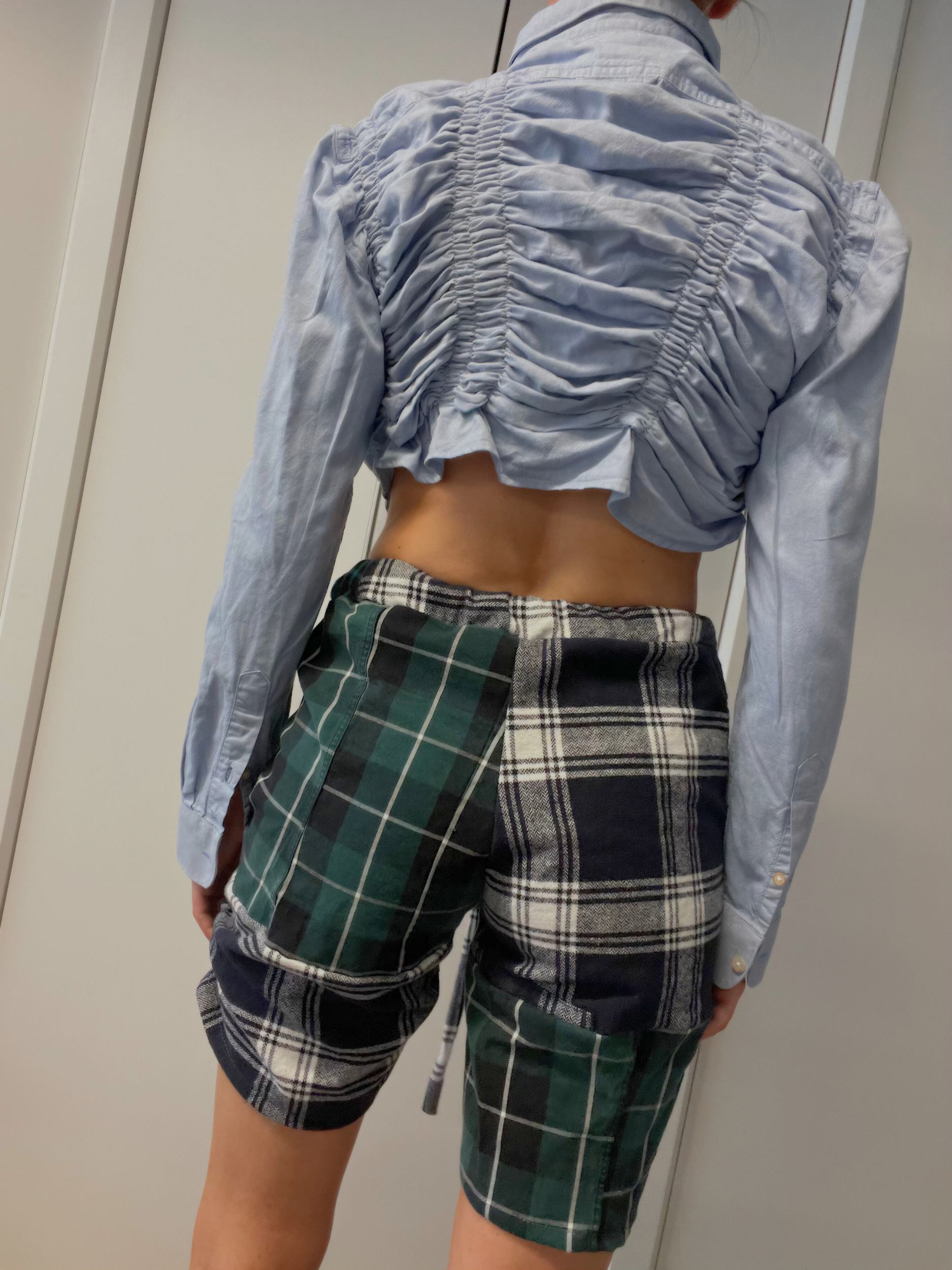 ASYMMETRIC SHIRRED SHORTS / 2951. / S