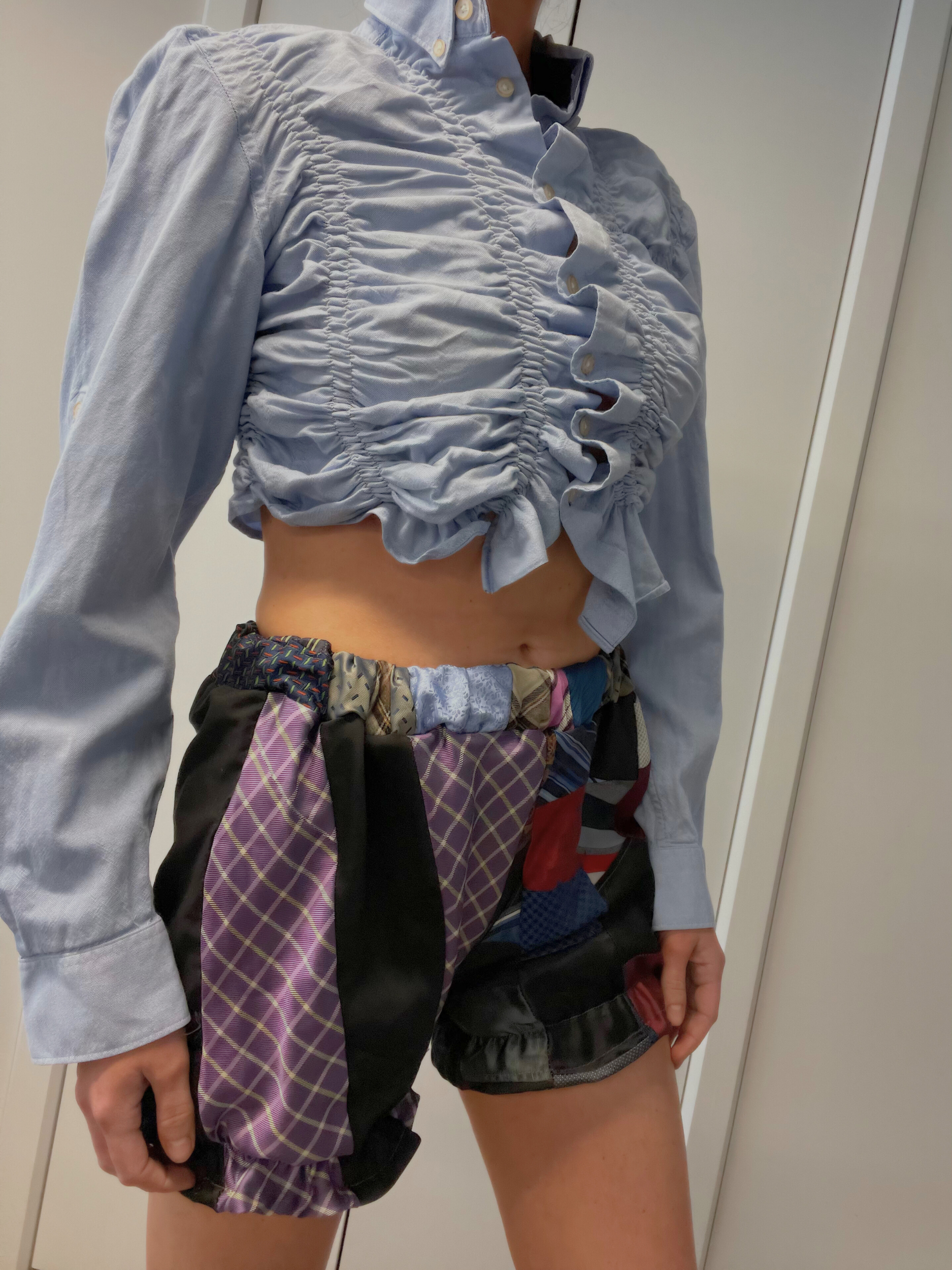 SHIRRED NECK TIE SHORTS / 2948. / S
