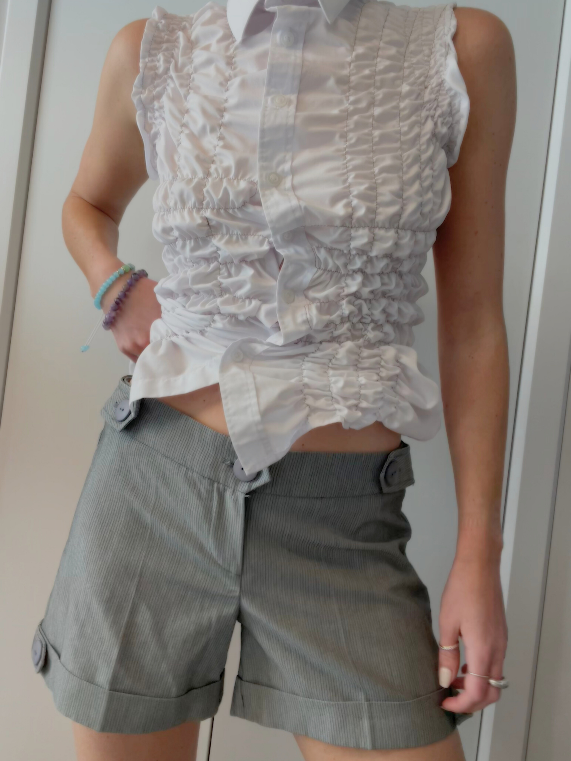 BUTTON SHORTS / 2846. / XS — 𝓈𝑒𝒸𝑜𝓃𝒹 𝒽𝒶𝓃𝒹 𝓂𝒶𝓇𝓀𝑒𝓉