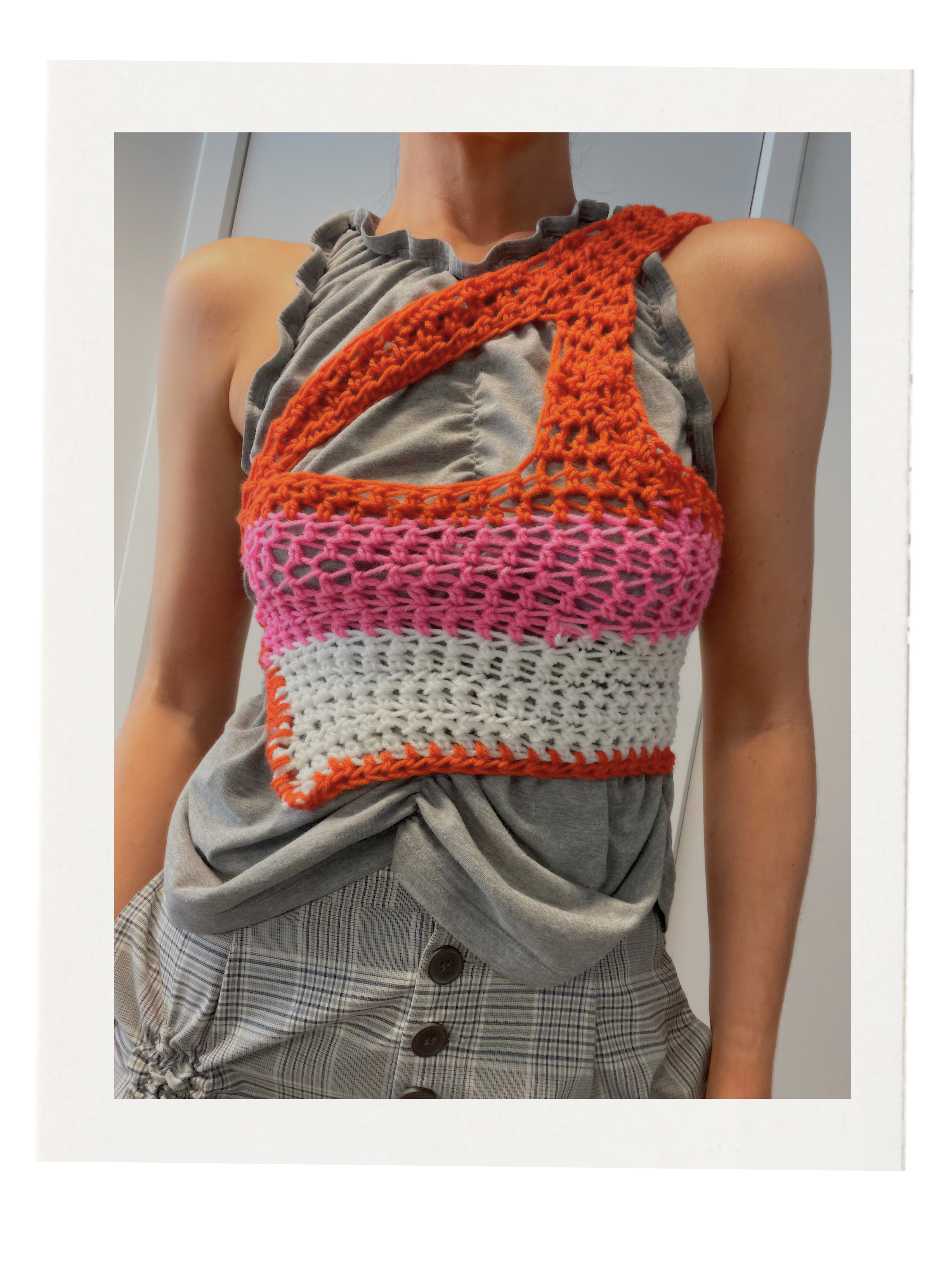 CROCHET CUTOUT TOP / 2942. / XS