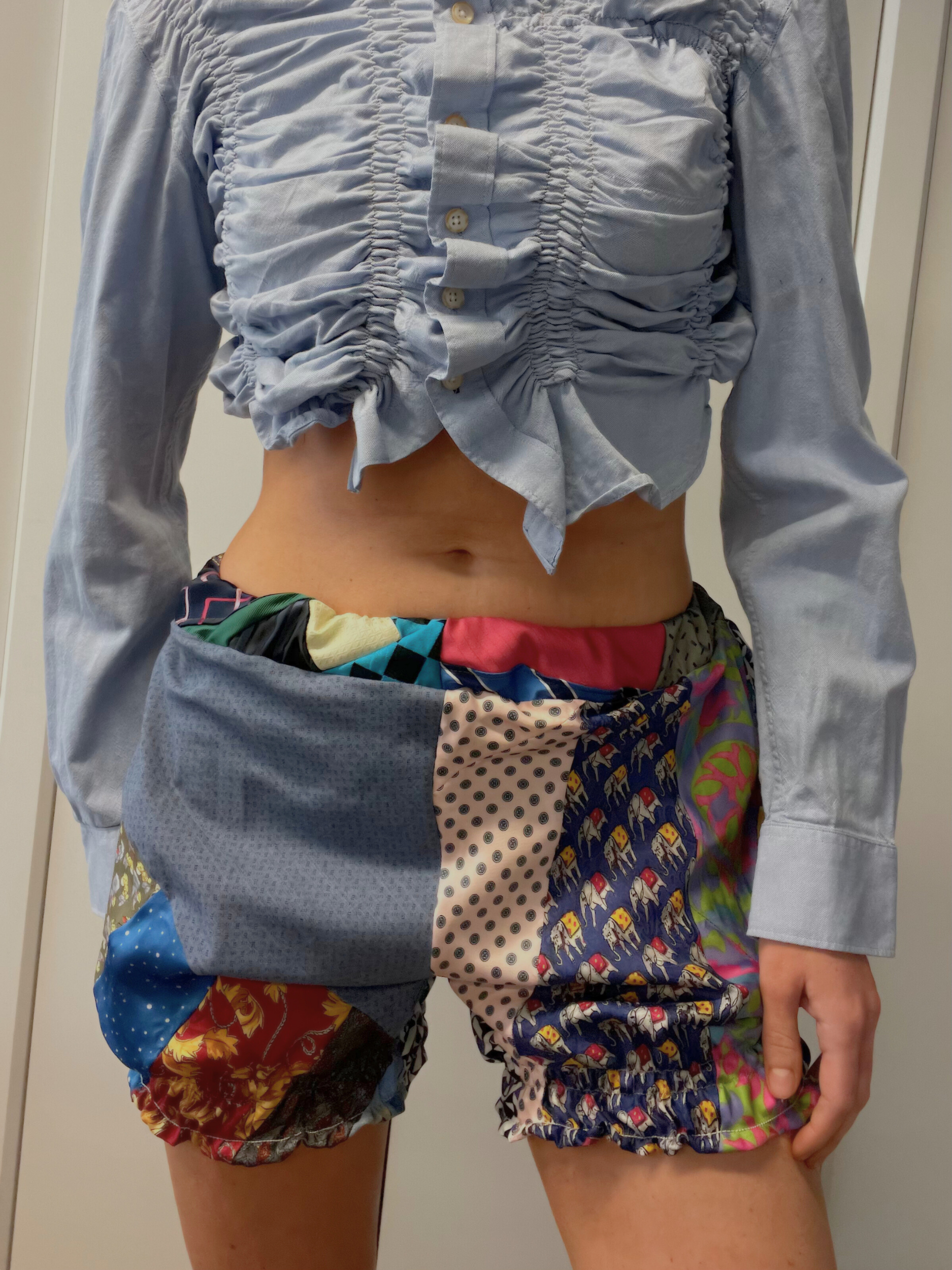 SHIRRED NECK TIE SHORTS / 2949. / S