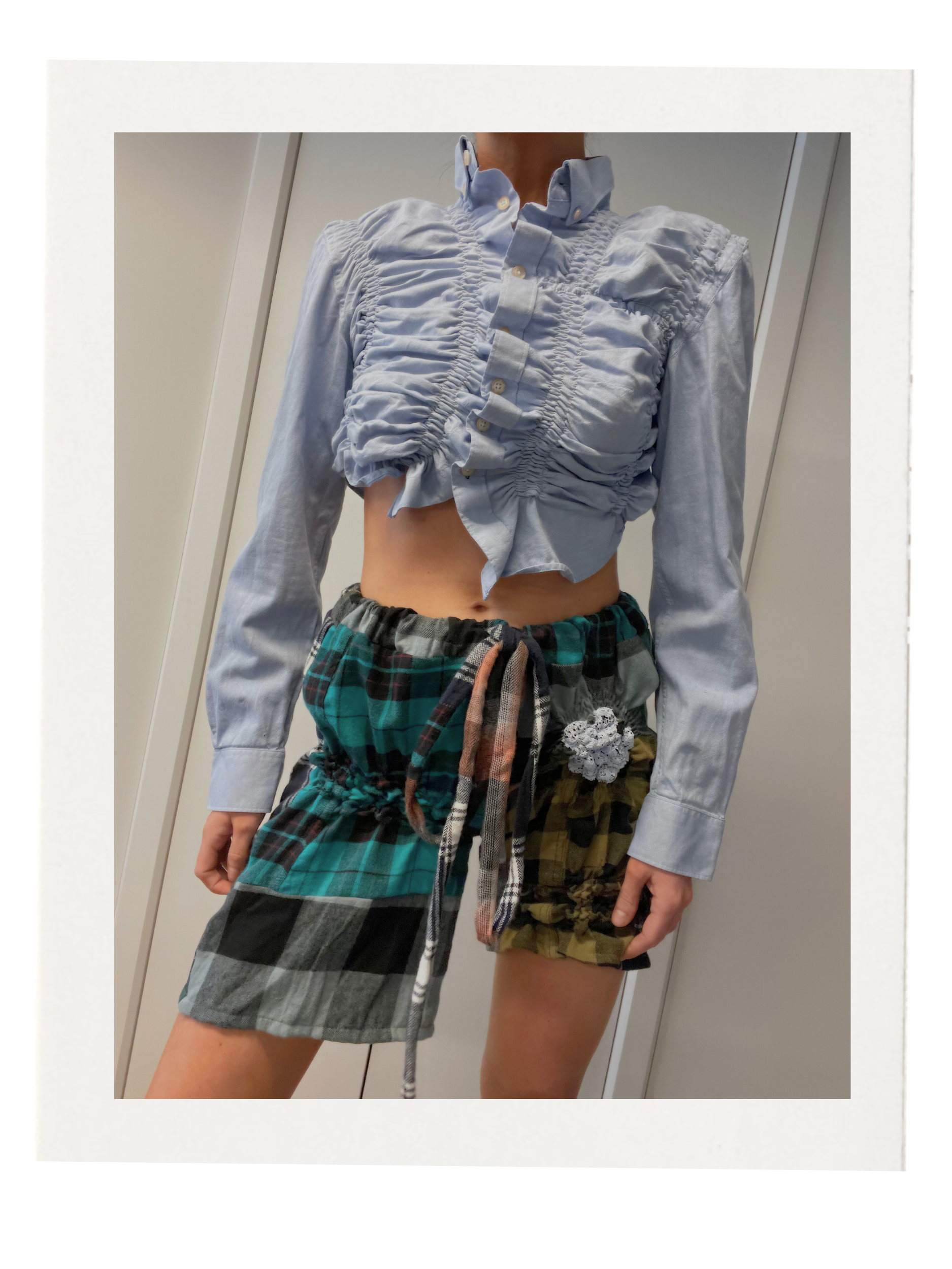 ASYMMETRIC SHIRRED SHORTS / 2951. / S