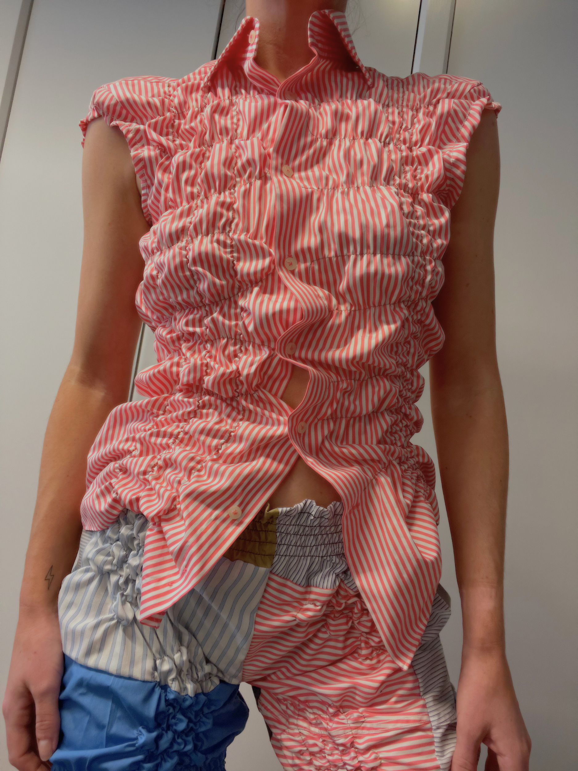 SHIR(R)T / 2850. / XS