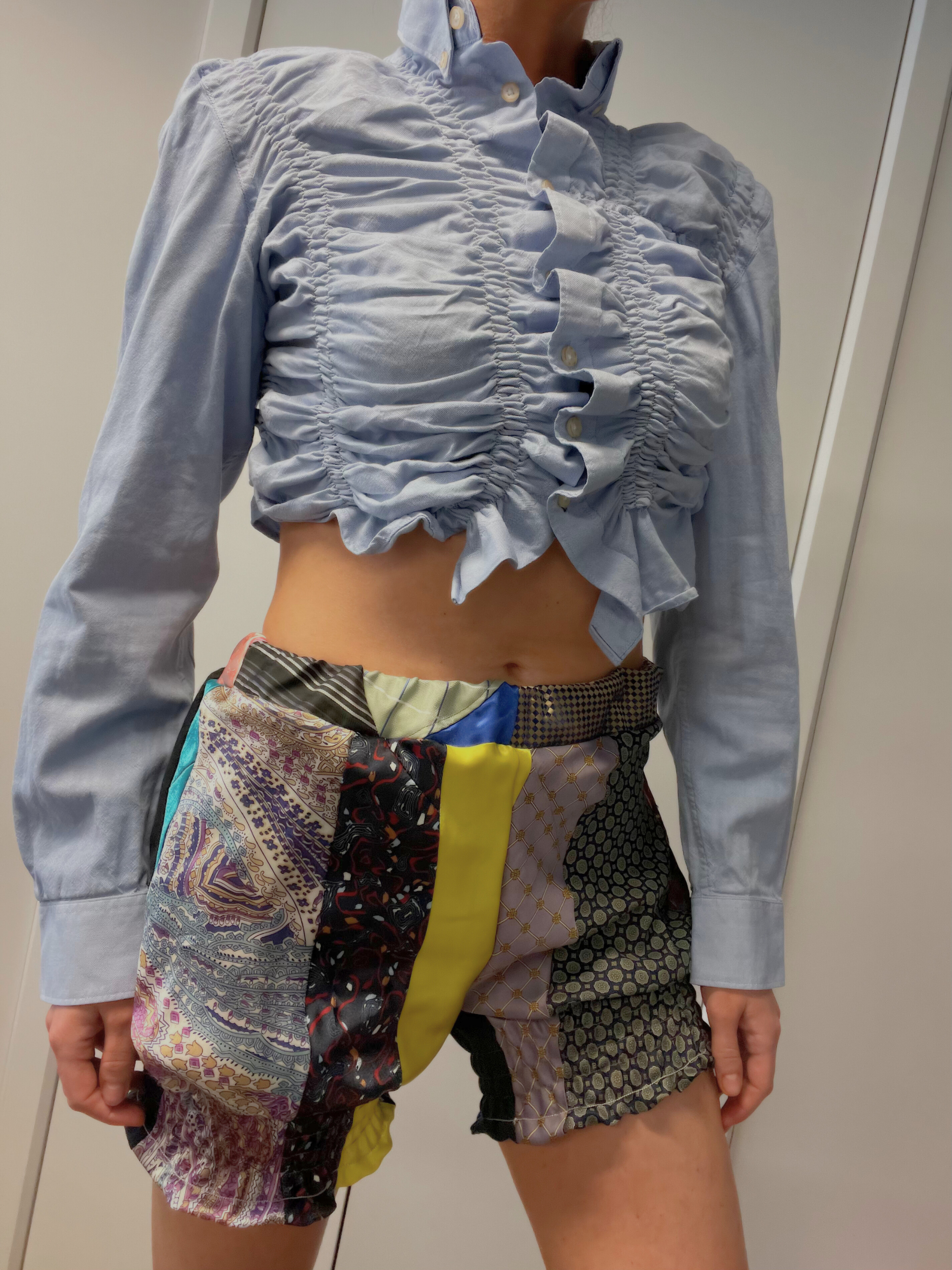 SHIRRED NECK TIE SHORTS / 2952. / S