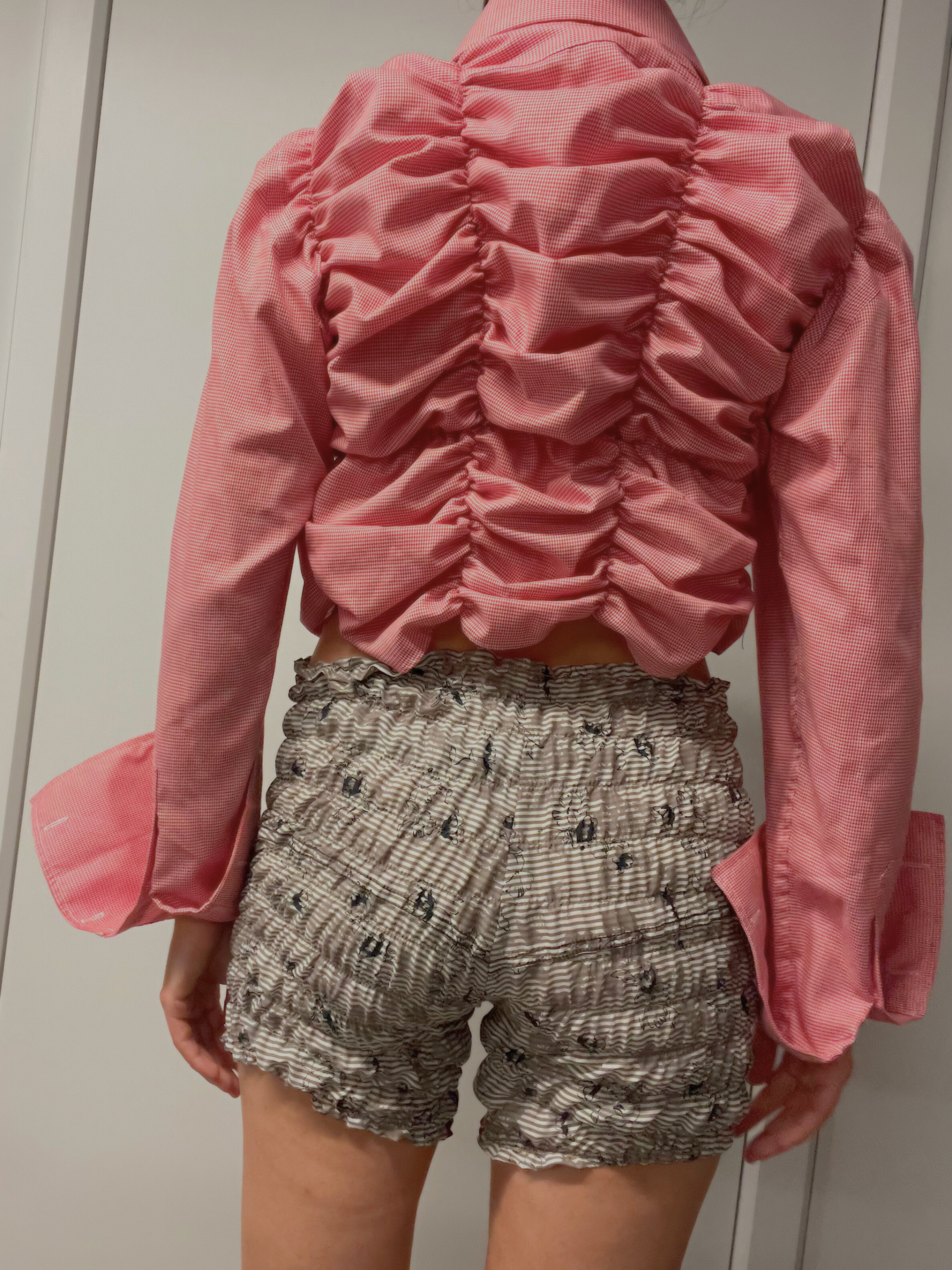 SHIRRED NECK TIE SHORTS / 2920. / XS